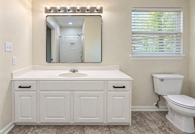 502 S Hyannis Port Street, Crosby, TX 77532