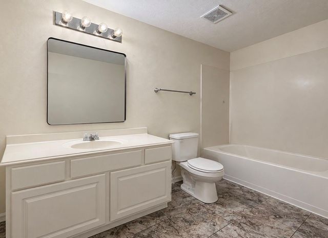 502 S Hyannis Port Street, Crosby, TX 77532