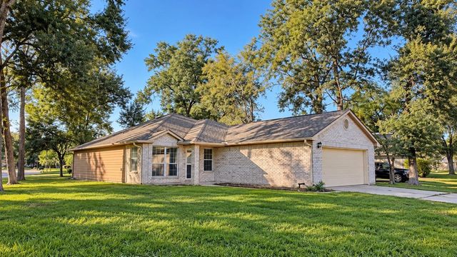 502 S Hyannis Port Street, Crosby, TX 77532