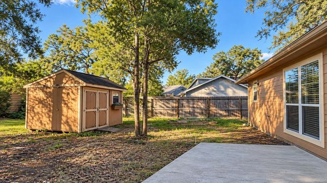 502 S Hyannis Port Street, Crosby, TX 77532