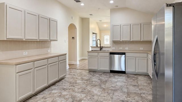 502 S Hyannis Port Street, Crosby, TX 77532