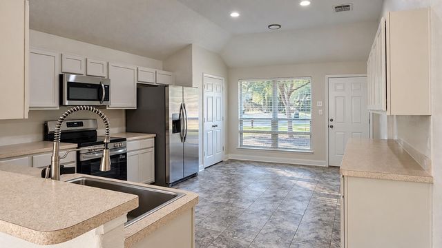 502 S Hyannis Port Street, Crosby, TX 77532