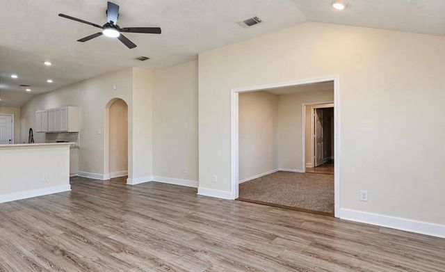 502 S Hyannis Port Street, Crosby, TX 77532
