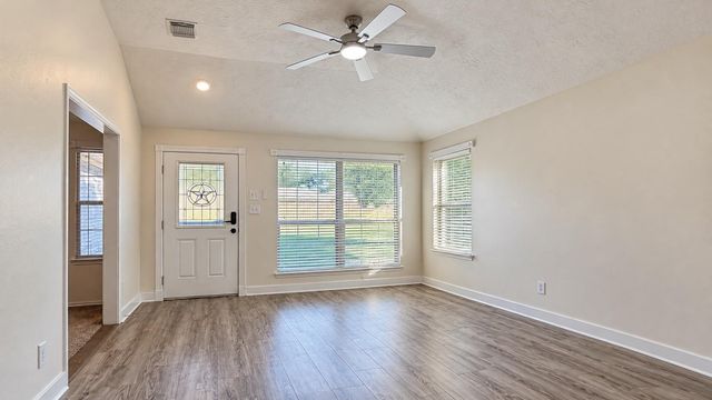 502 S Hyannis Port Street, Crosby, TX 77532