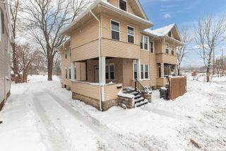 125/127 E LOCUST Street, Davenport, IA 52803