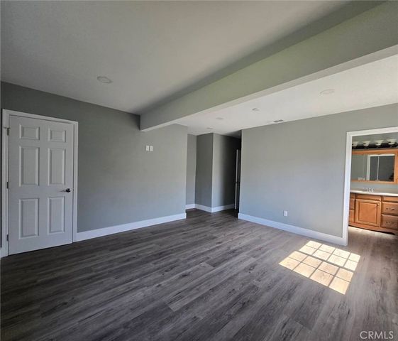 17001 Cantara, Lake Balboa, CA 91406