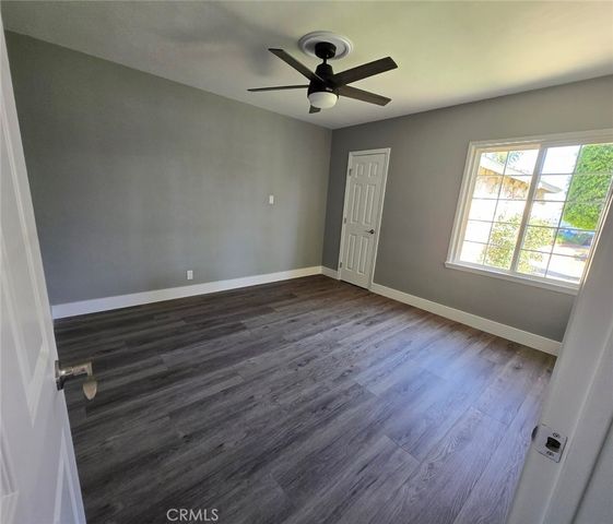 17001 Cantara, Lake Balboa, CA 91406