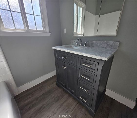 17001 Cantara, Lake Balboa, CA 91406