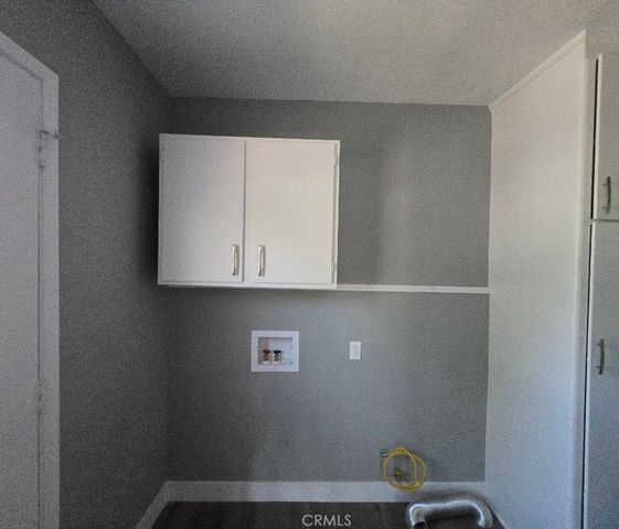 17001 Cantara, Lake Balboa, CA 91406