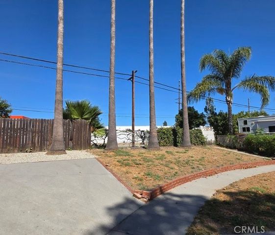 17001 Cantara, Lake Balboa, CA 91406