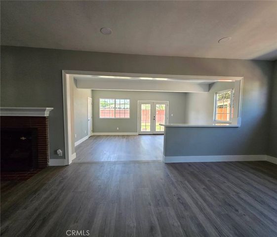 17001 Cantara, Lake Balboa, CA 91406