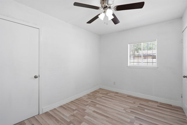 831 Kelso Drive, Dallas, TX 75211