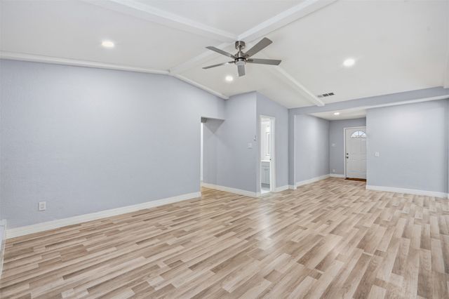 831 Kelso Drive, Dallas, TX 75211