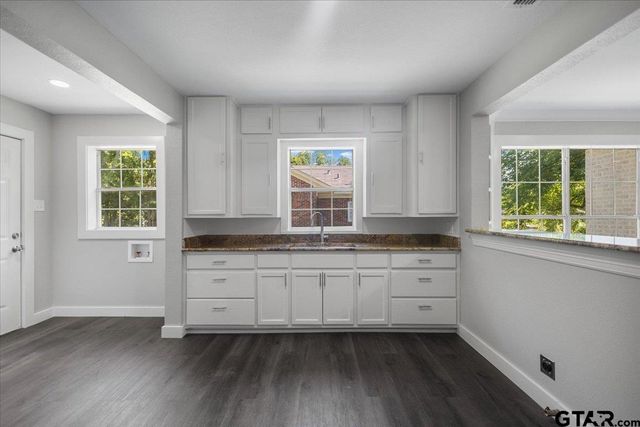 1304 N Ross, Tyler, TX 75702