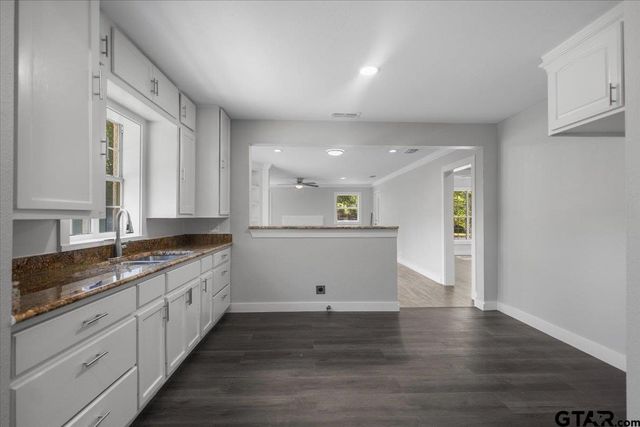 1304 N Ross, Tyler, TX 75702