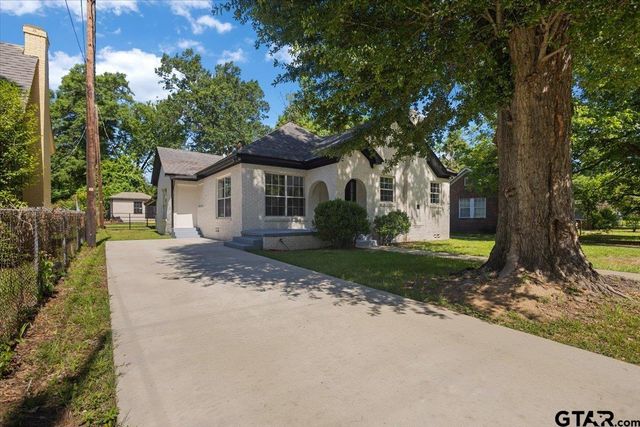 1304 N Ross, Tyler, TX 75702