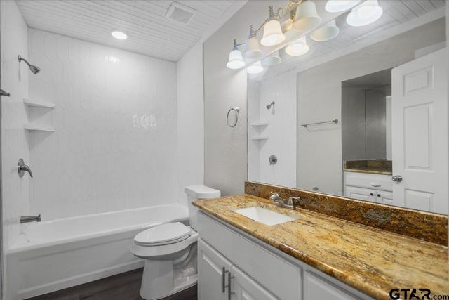 1304 N Ross, Tyler, TX 75702