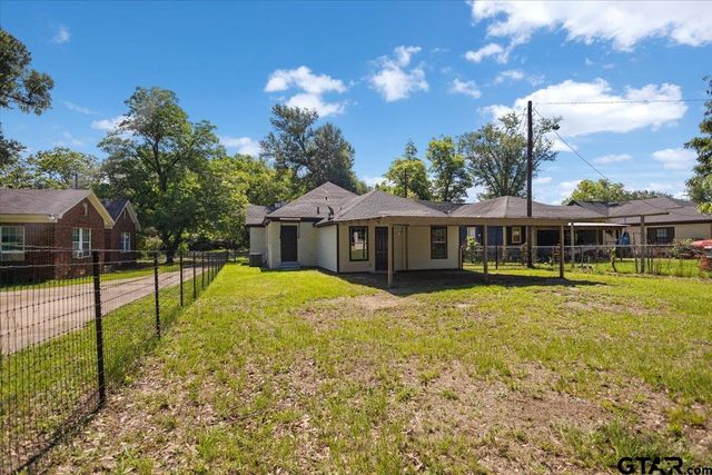 1304 N Ross, Tyler, TX 75702