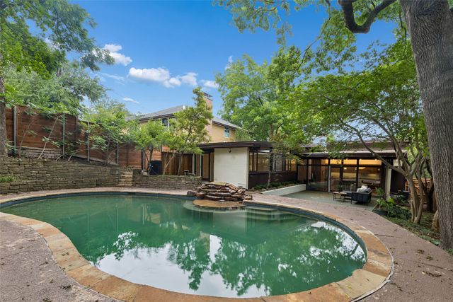 7142 Shook Avenue, Dallas, TX 75214