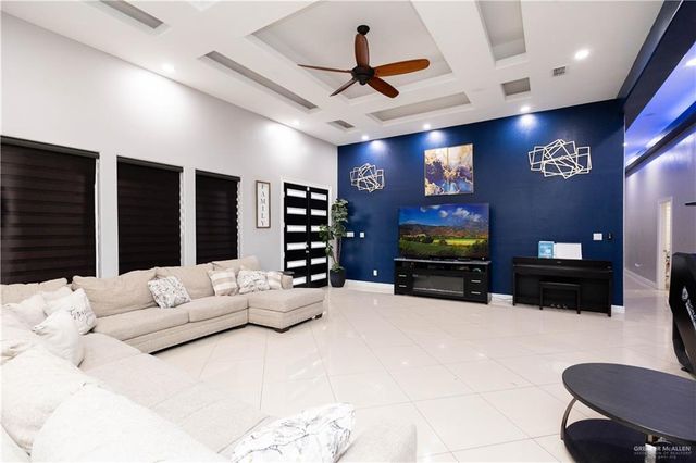 8404 Bougainvillea Drive, Mission, TX 78573