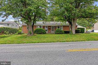 10923 BOWER AVE, Hagerstown, MD 21740