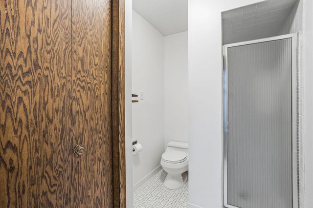 6115 Lincoln Drive 152, Edina, MN 55436