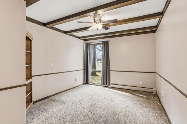 6115 Lincoln Drive 152, Edina, MN 55436