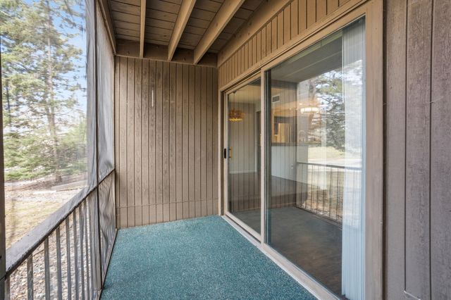 6115 Lincoln Drive 152, Edina, MN 55436