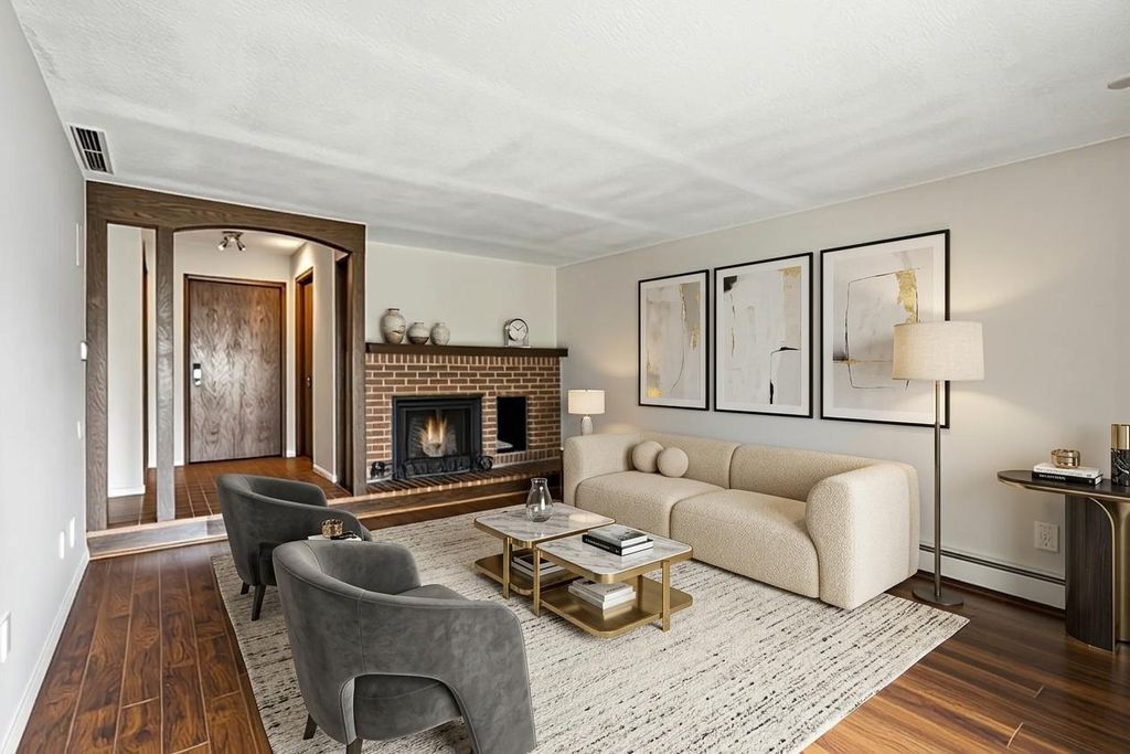 6115 Lincoln Drive 152, Edina, MN 55436