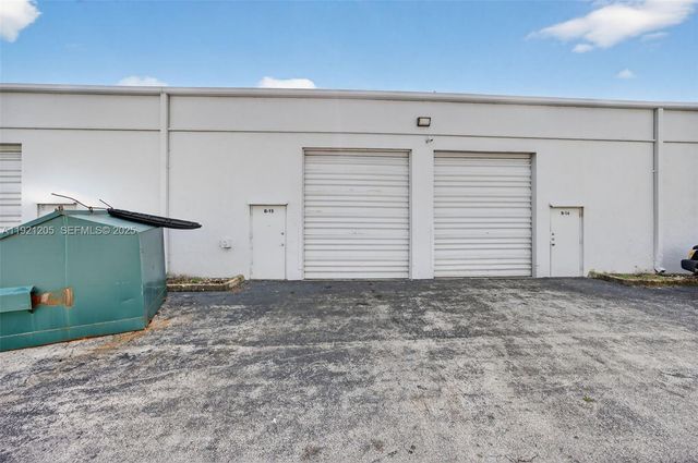 16155 SW 117th Ave, Miami, FL 33177