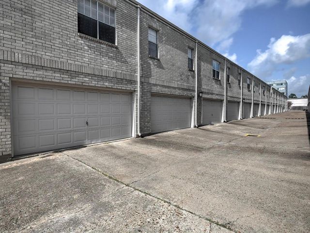 3800 Tanglewilde Street 703, Houston, TX 77063