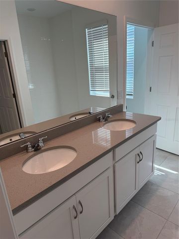 24525 HODGES RESERVE AVENUE, Howey In The Hills, FL 34737