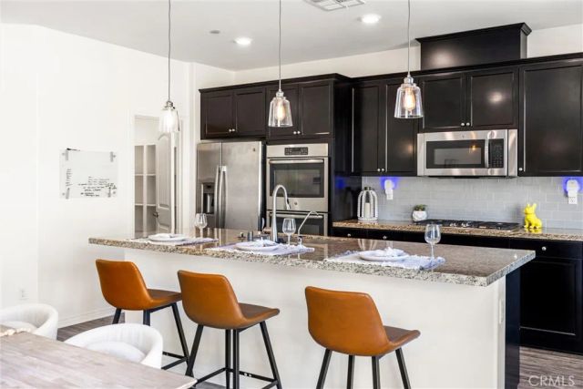 2080 Clementine Street, Redlands, CA 92374