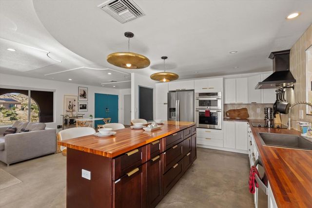 57113 Farrelo Road, Yucca Valley, CA 92284