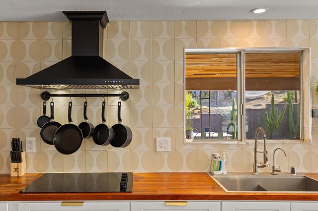 57113 Farrelo Road, Yucca Valley, CA 92284