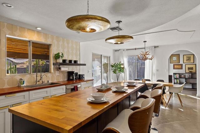 57113 Farrelo Road, Yucca Valley, CA 92284