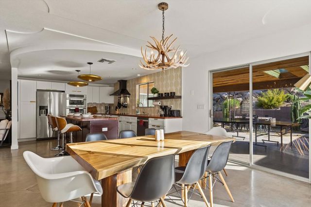 57113 Farrelo Road, Yucca Valley, CA 92284