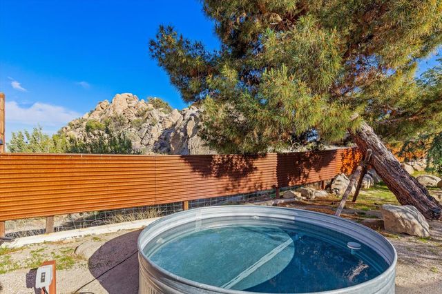 57113 Farrelo Road, Yucca Valley, CA 92284