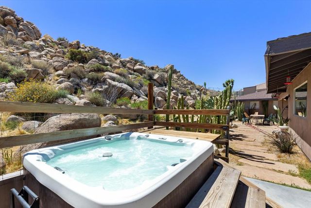 57113 Farrelo Road, Yucca Valley, CA 92284