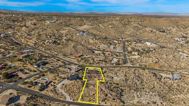57113 Farrelo Road, Yucca Valley, CA 92284