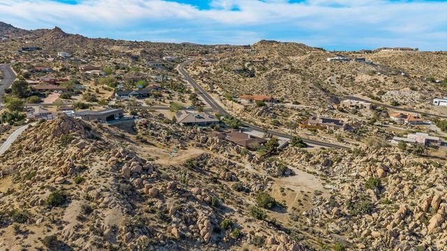 57113 Farrelo Road, Yucca Valley, CA 92284