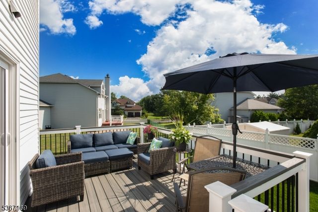 3 Fisher Dr, Hillsborough Twp., NJ 08844