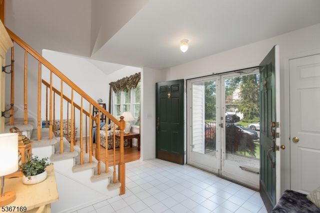 3 Fisher Dr, Hillsborough Twp., NJ 08844