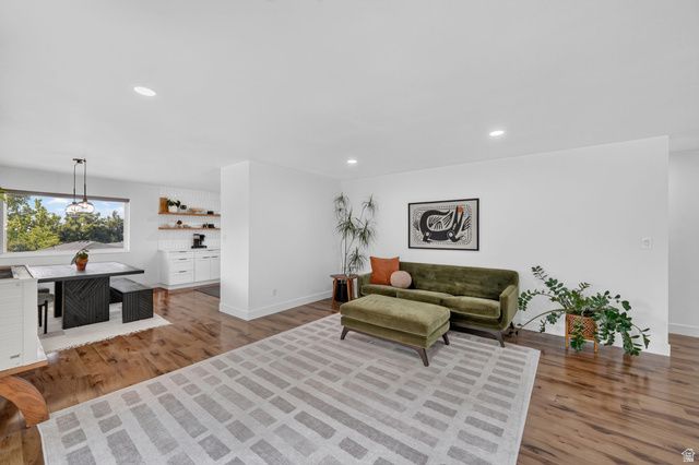 1502 FOREST GREEN DR, Ogden, UT 84403