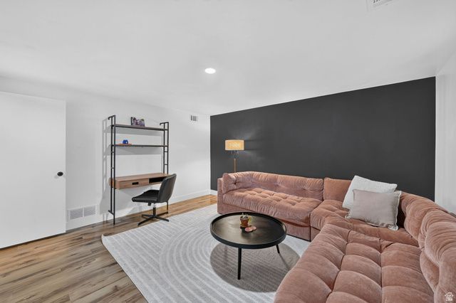1502 FOREST GREEN DR, Ogden, UT 84403