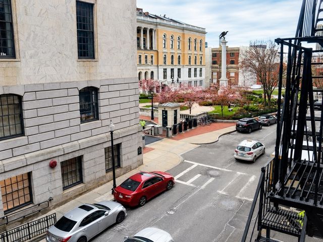 21 Beacon St 3R, Boston, MA 02108