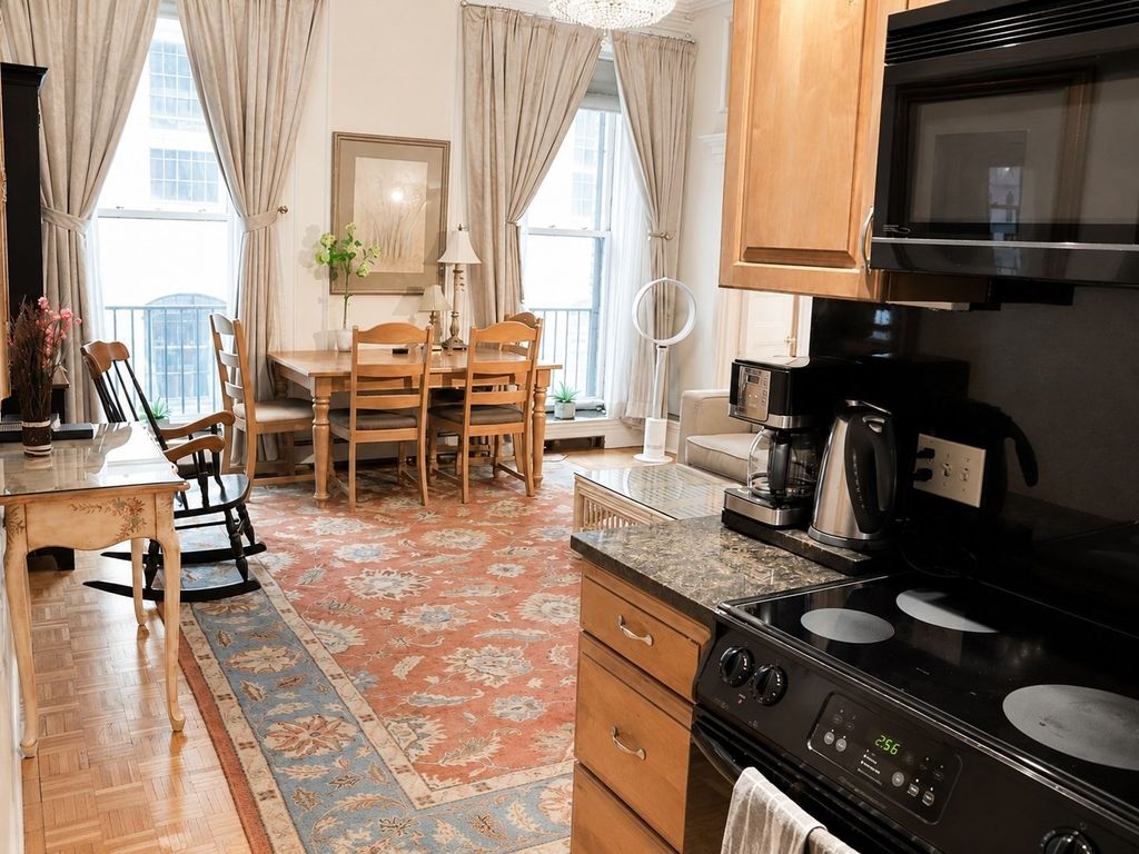 21 Beacon St 3R, Boston, MA 02108