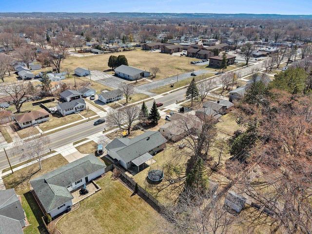 2562 LIBAL STREET, Green Bay, WI 54301