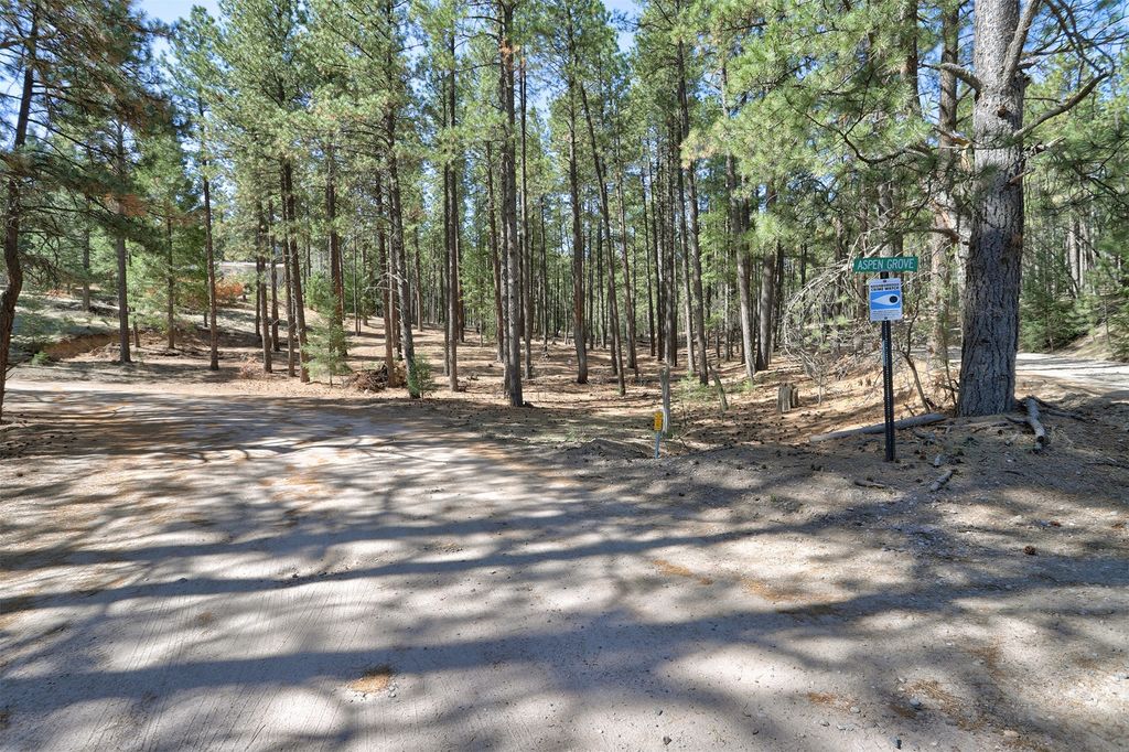 Image 4 of property listing at Lot B Lands of Hotchkiss FR 10, Jemez Springs, NM 87025