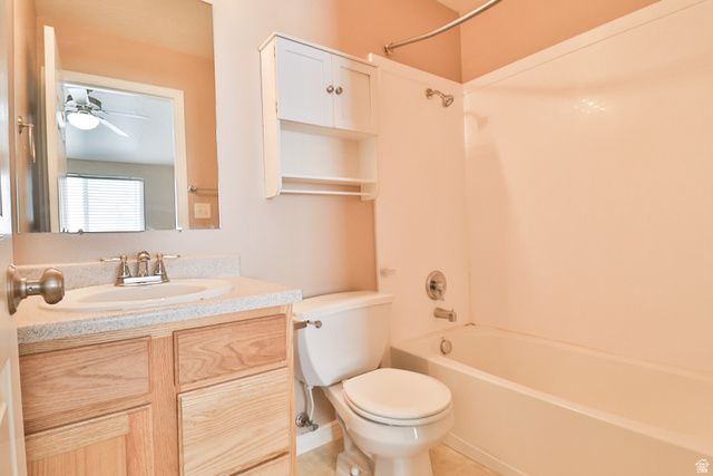 6723 W OAK FARMS DR, West Jordan, UT 84081